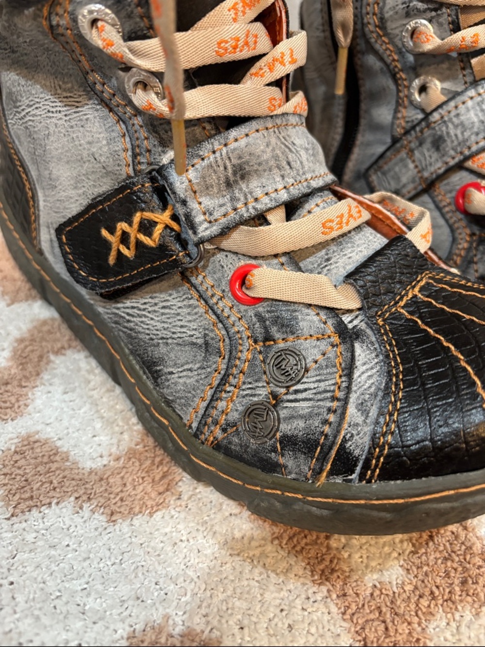 Casual Gray and Black Lace-Up Men's High-Top Boots - Picture 2 of 12